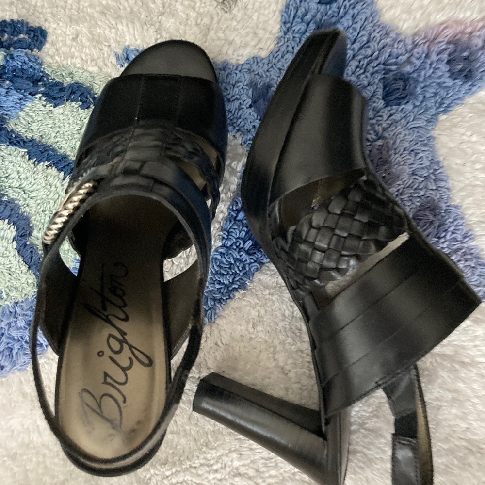 Women’s shoes